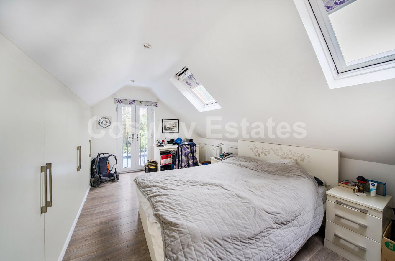 Hendon Wood Lane, Mill Hill, NW7, London